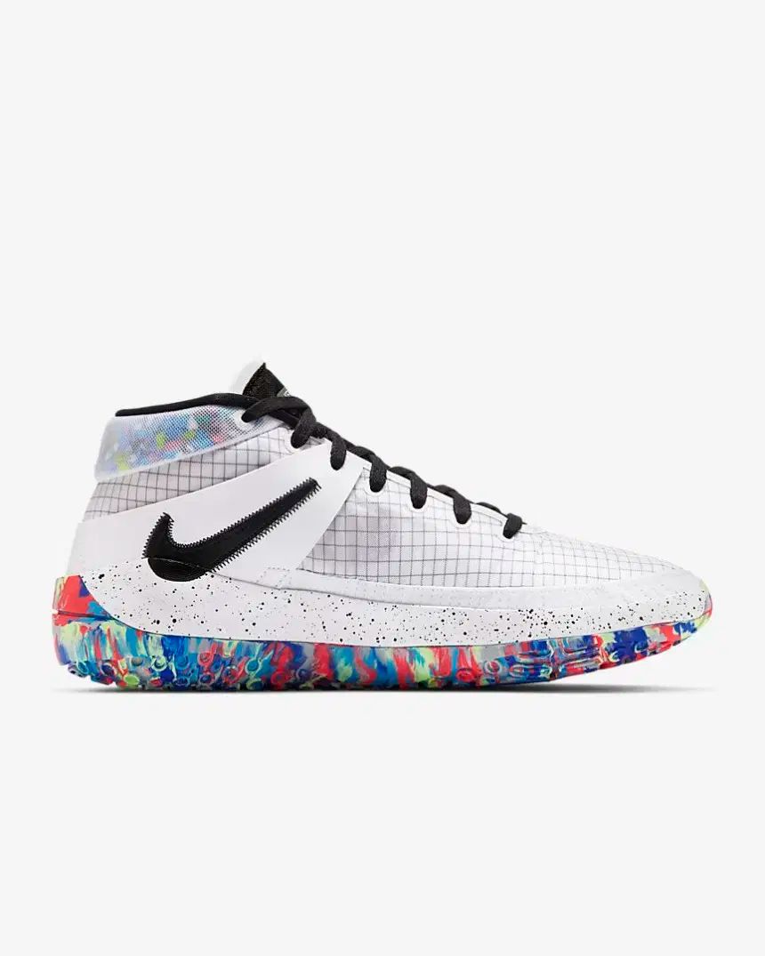 バスケシューズ