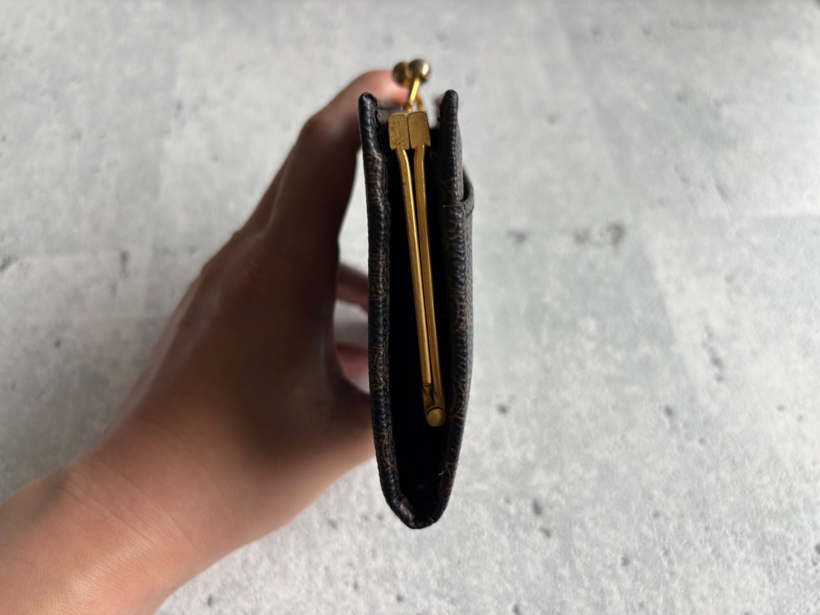 CELINE ブラックマカダム スクエアプレート がま口コインケース CELINE