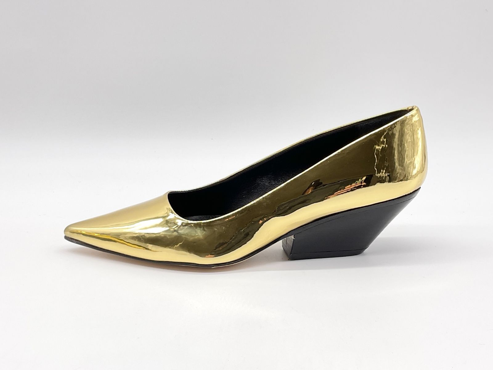 美品　ペリーコ　ゴールドパンプス 美品 ペリーコ ゴールドパンプス New Last “GOLD” | PELLICO｜ペリーコ