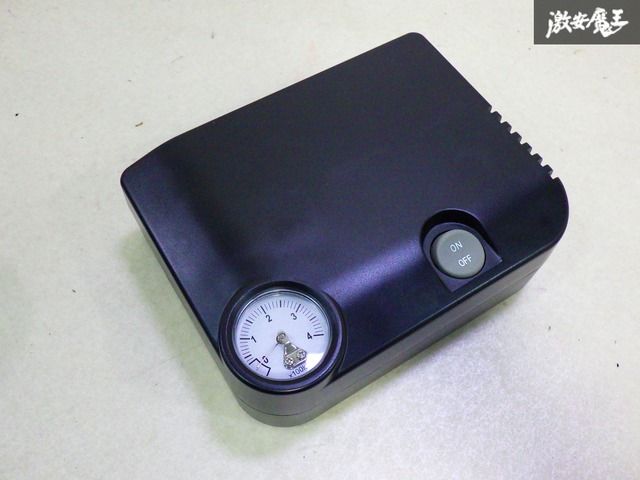 【Mercedes Benz】メルセデスベンツ エアコンプレッサー 空気入れ メルセデスベンツ 車載用エアコンプレッサー 電動タイヤ空気入れ 未