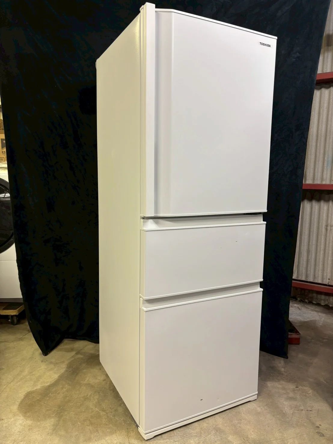 東芝 3ドア冷蔵庫 GR-V33SC 製 326L 右開き