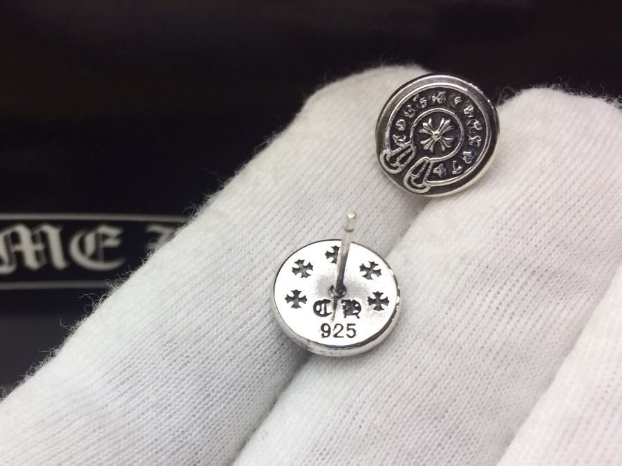 クロムハーツ Chrome Hearts イアリング 両耳セット 男女兼用 耳くぎ ピアス  シルバー 刻印 十字