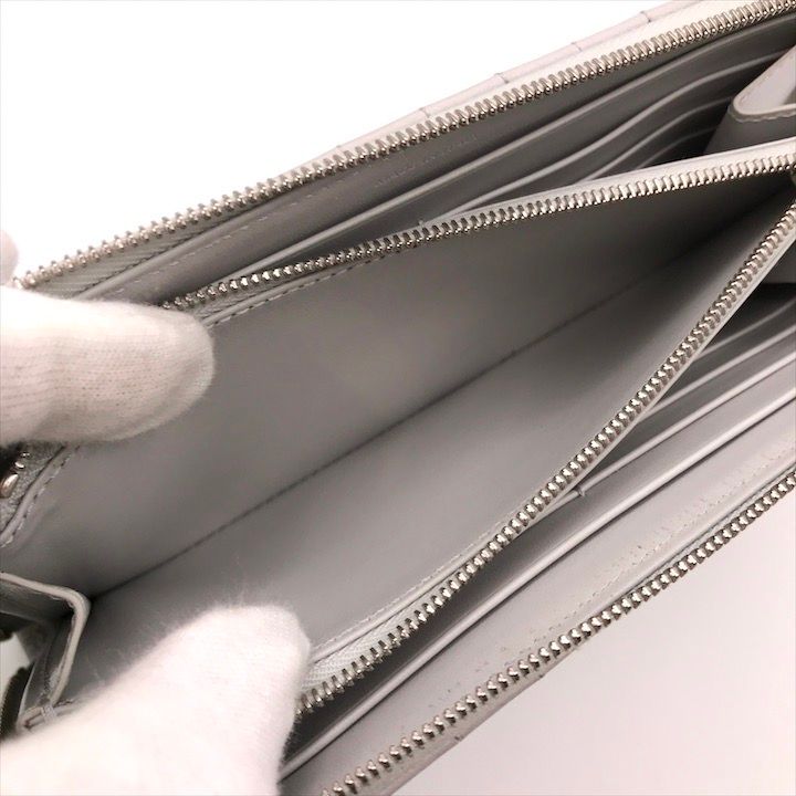 超美品 CELINE セリーヌ レザー ステッチ Cチャーム ラウンドファスナー ウォレット 長財布 グレー レディース ブランド 小物 k4762 超美品 CELINE セリーヌ レザー ステッチ Cチャーム ラウンド