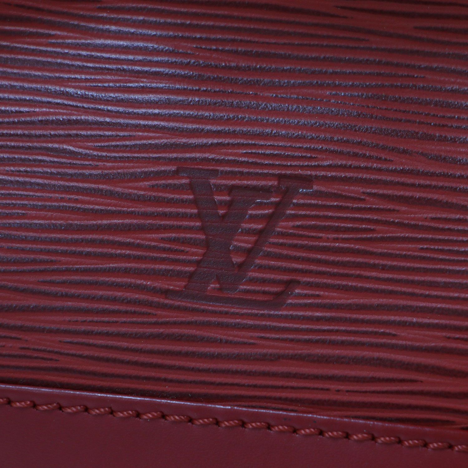 LOUIS VUITTON ルイヴィトン バッグ レッド エピ ノエ ショルダー 