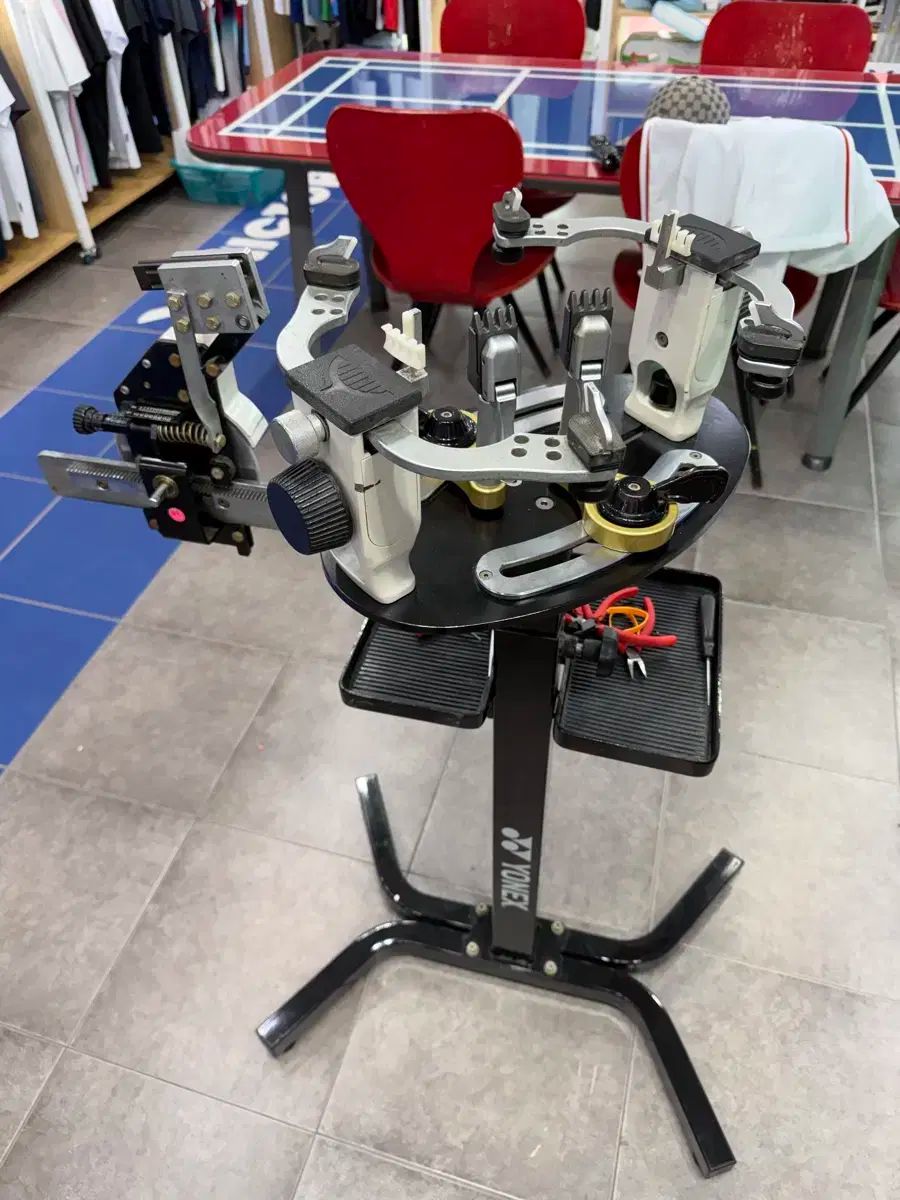 YONEX ヨネックス 手動シャーリングVENDING MACHINE Ver