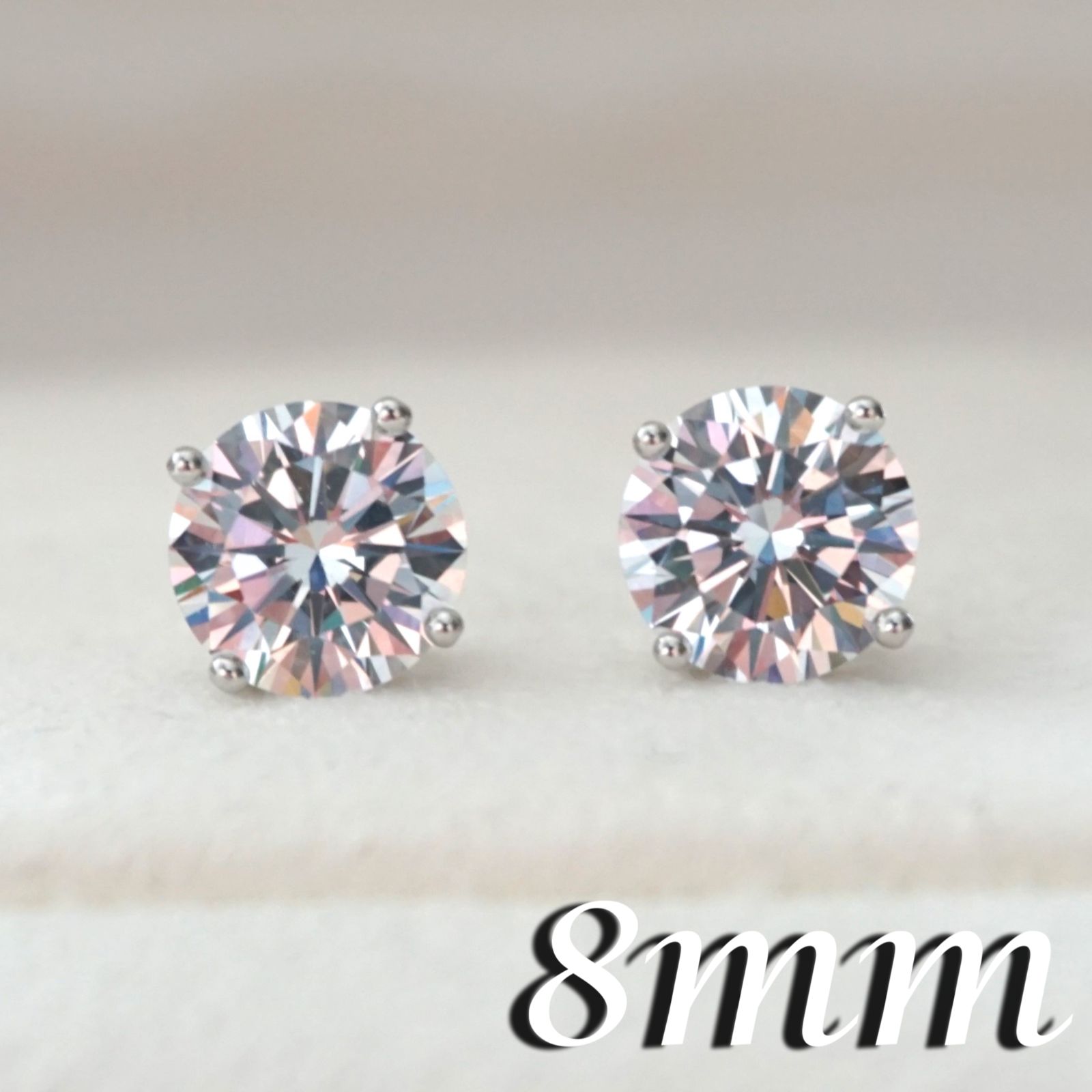 sonaダイヤモンドピアス 0.9ct 5ミリ - アクセサリー