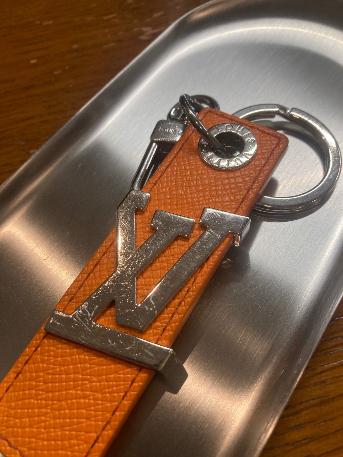 キーホルダー・タブ LV オブリーク LOUIS VUITTON】ルイヴィトン / キーホルダー・タブ LV