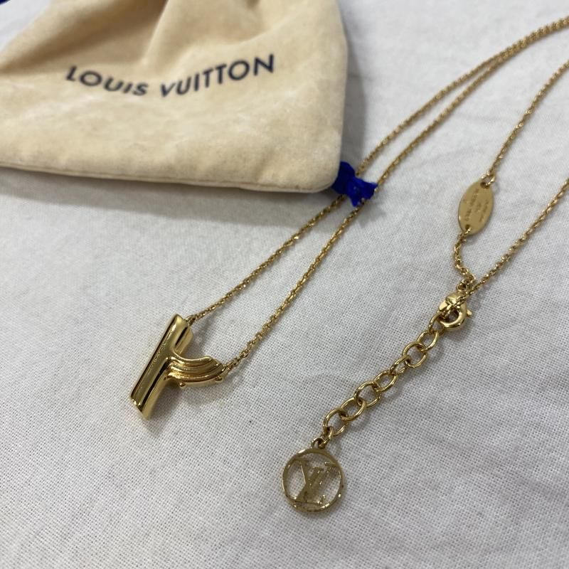 ルイヴィトンMイニシャルブレスレットエルメスティファニー