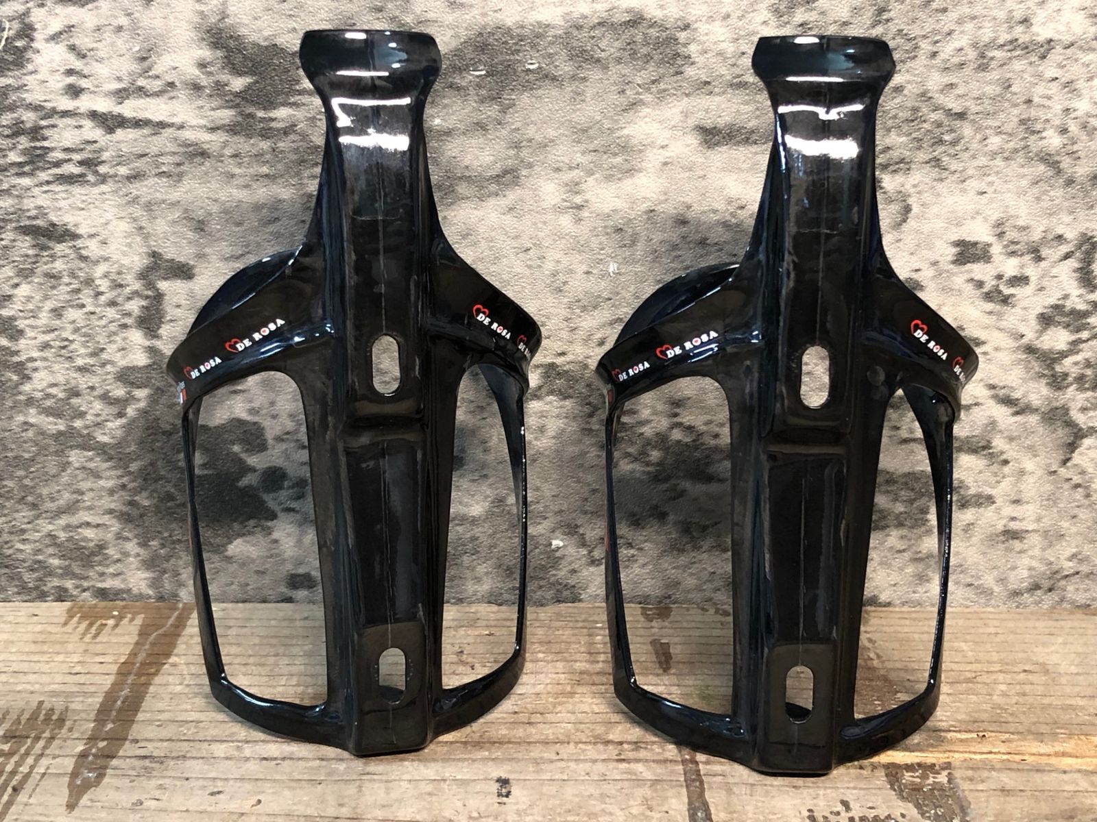 エリート　デローザ　ボトルケージ 2点セット デローザ ボトルケージ 2個セット中古 エリート｜Yahoo!フリマ
