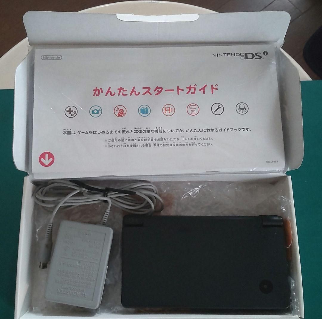 F21【中古・美品】ニンテンドーNINTENDO DSiブラック外箱付 0028