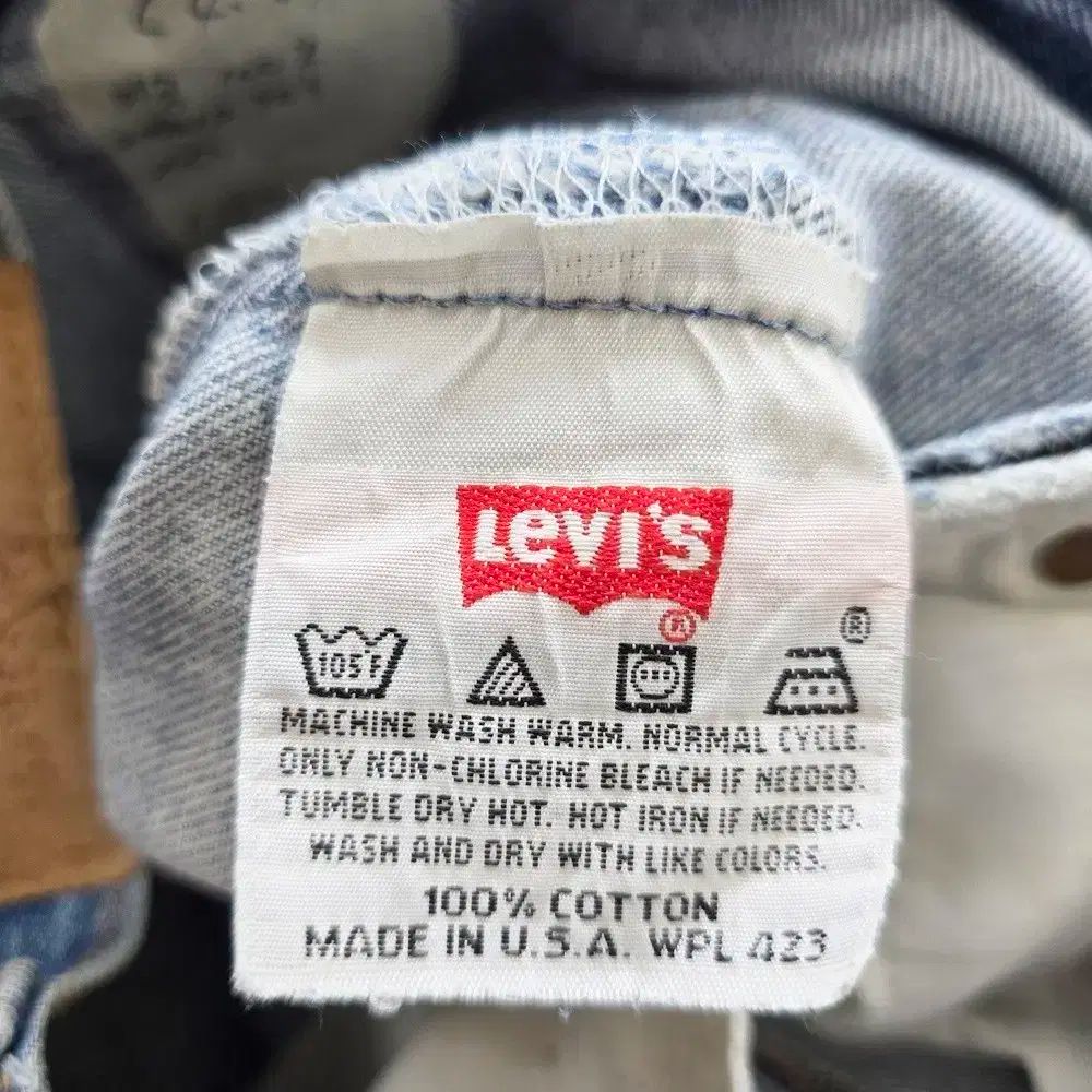 LEVI S