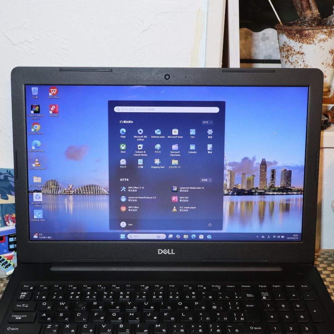 Win11公式対応8世代i7|メ16|SSD HDD|FHDタッチ|無線|カメラ