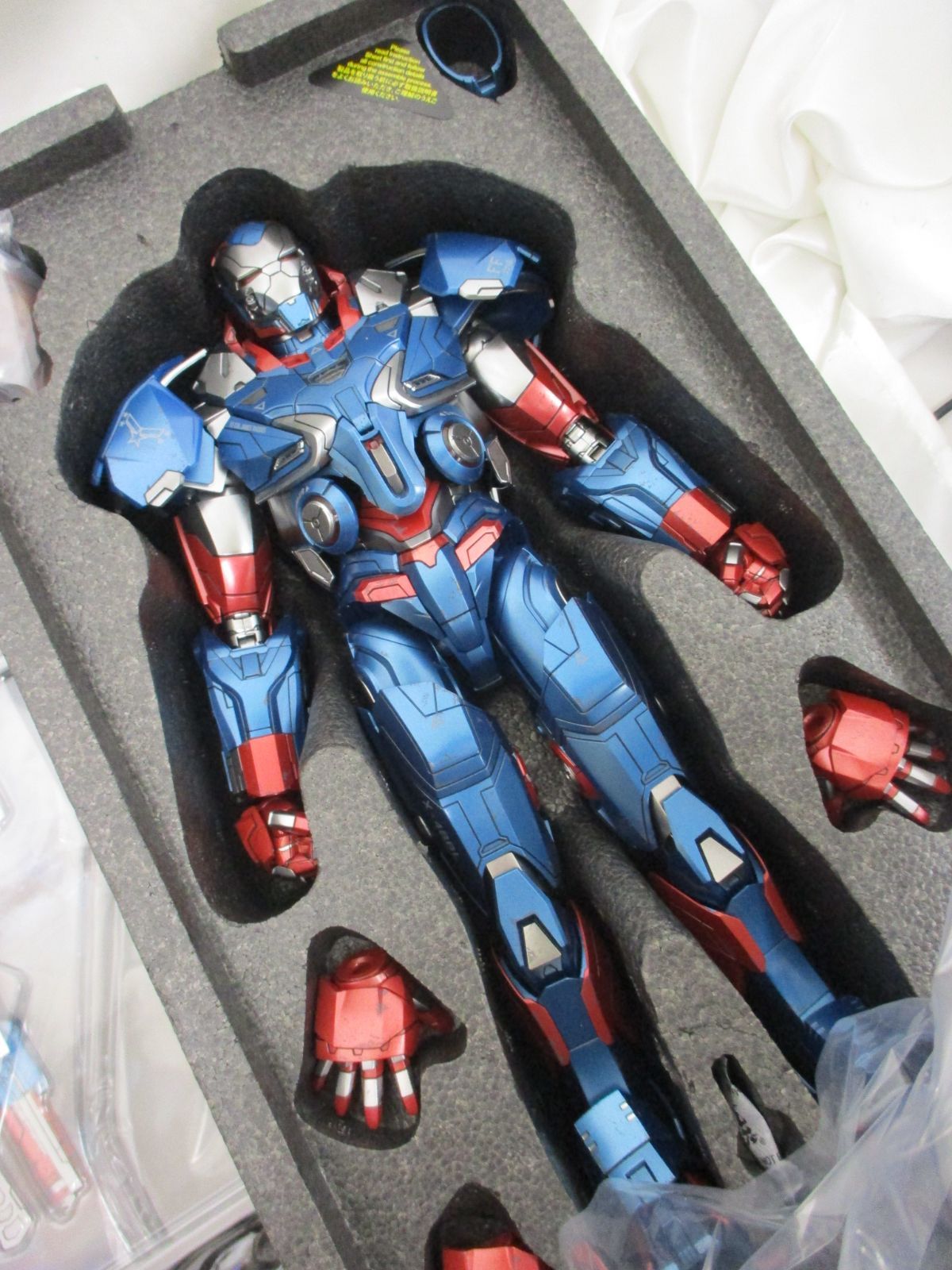 三沢併売】 ムービー・マスターピース DIECAST アベンジャーズ