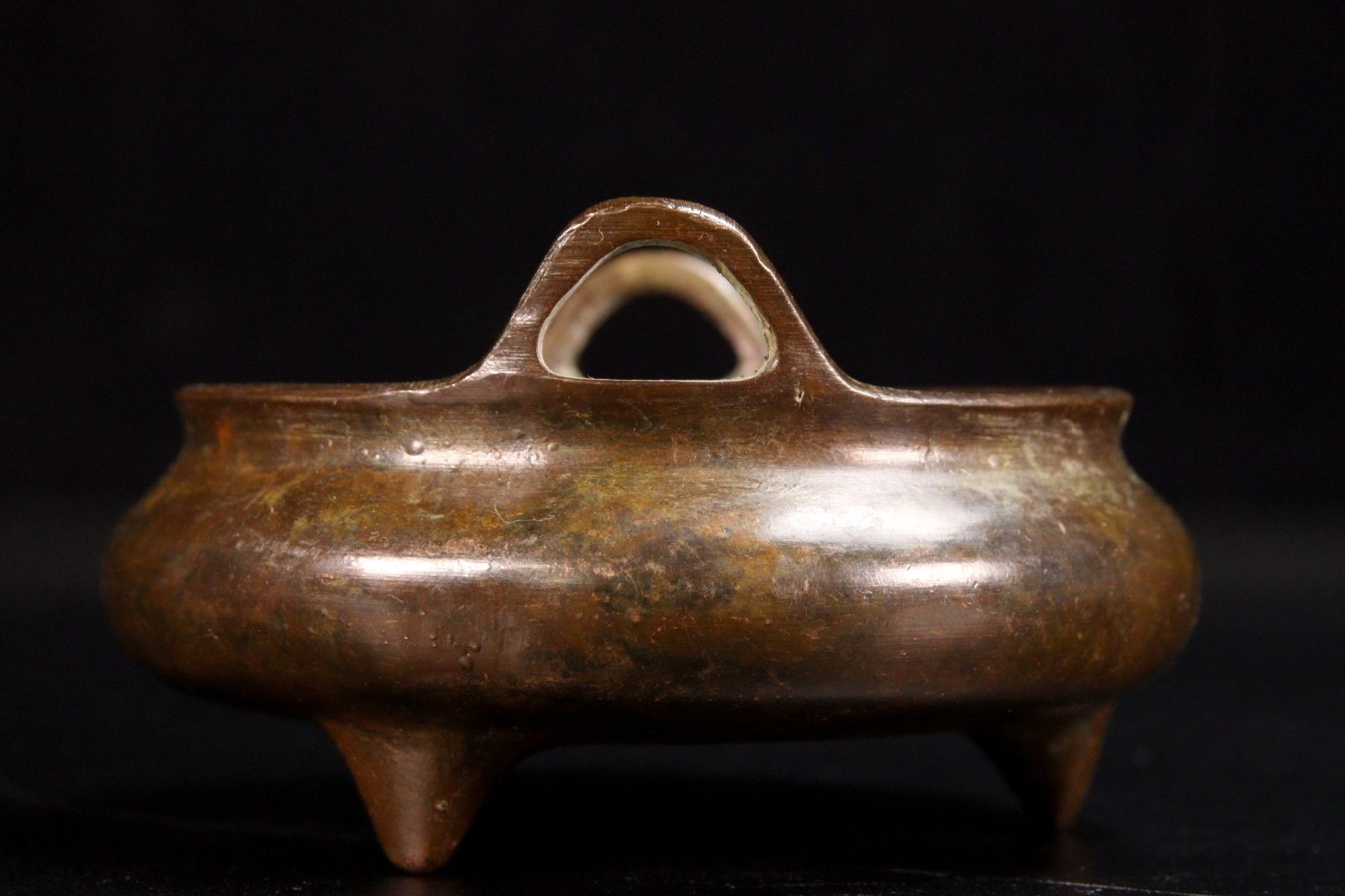 中国古玩 大明宣徳年製 銅製 古銅三足香炉 8.5cm 307g 唐物 骨董