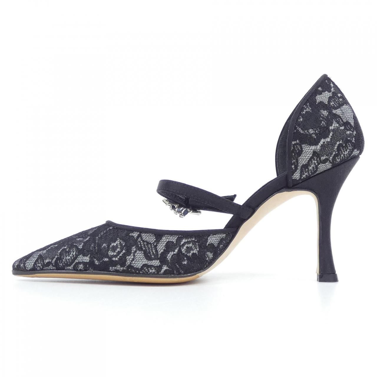 マノロブラニク MANOLO