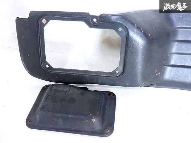 希少 フェアレディZ S30Z 純正 右側 リヤクォータートリム 内張 希少 フェアレディZ S30Z 純正 右側 リヤクォータートリム 内張