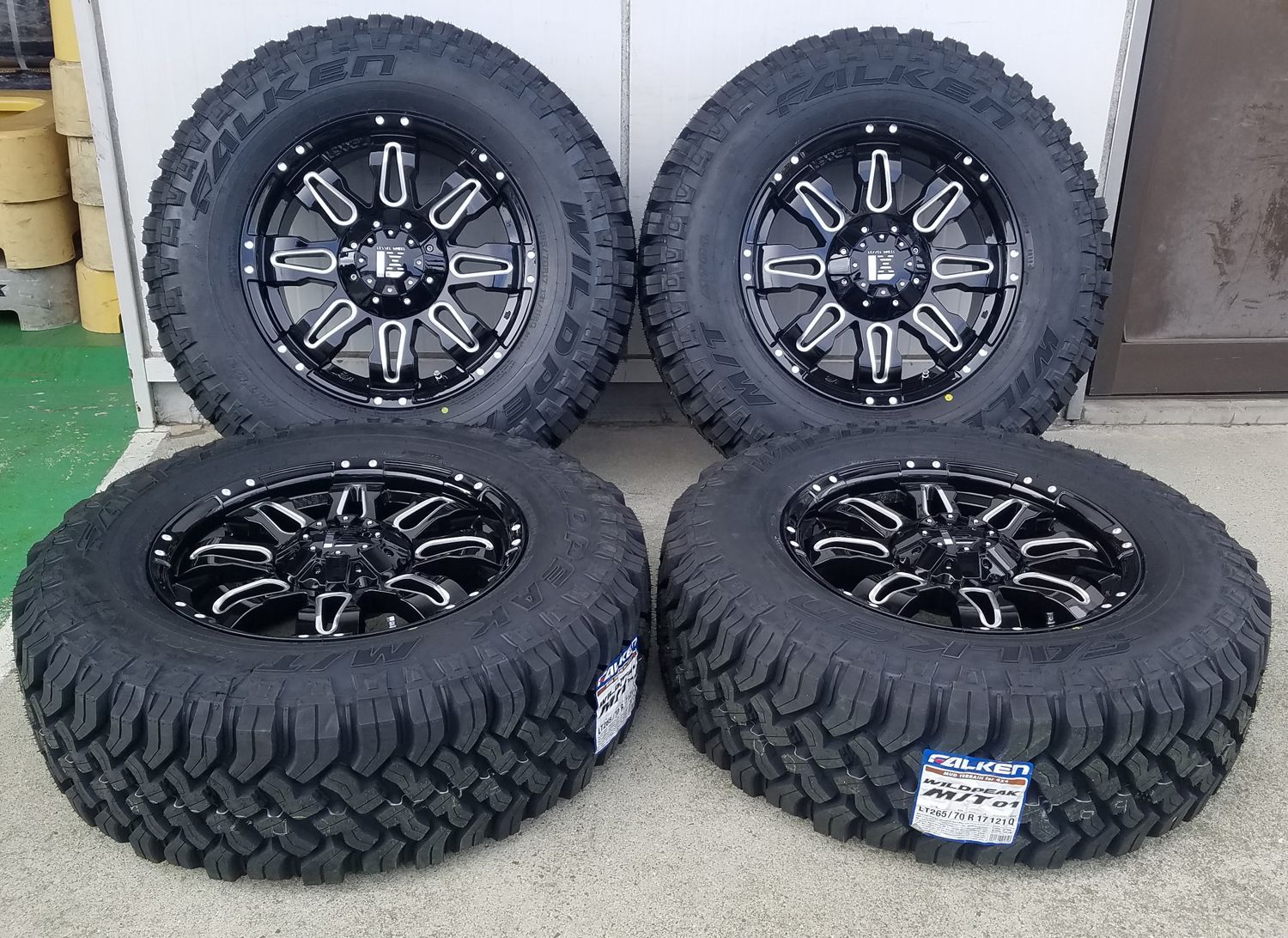 ラングラー JL JK タイヤホイールセット 17インチ Balano FALKEN Wildpieak MT01 265/70R17  285/70R17 - メルカリ