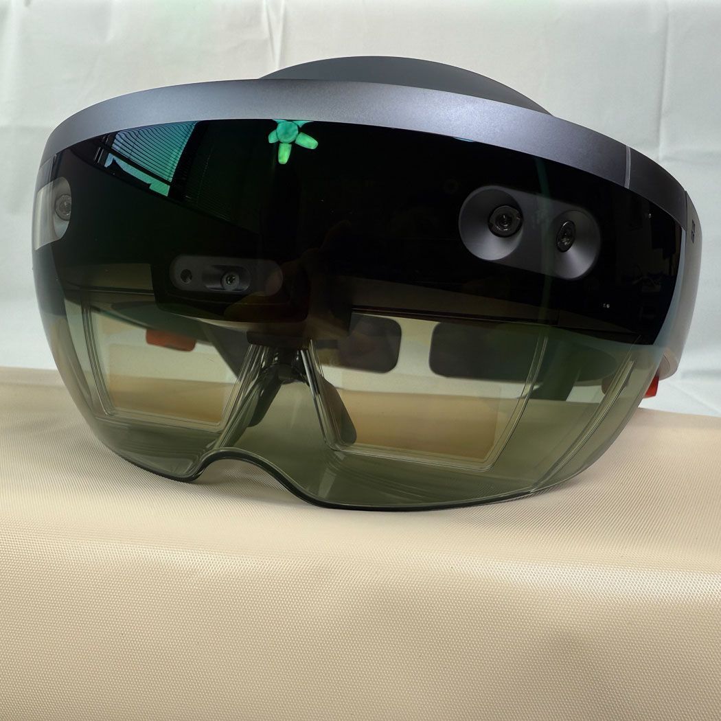 Microsoft Hololens (第1世代）美品 - メルカリ