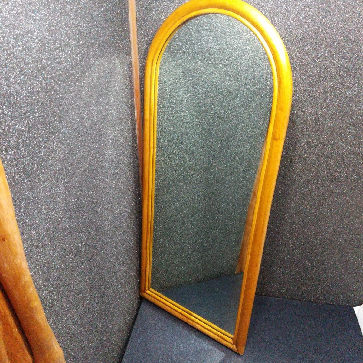 アンティーク ウォールミラー 籐 ラタン 昭和レトロ 古道具 アーチ 壁掛けミラー スタンドミラー 壁掛け鏡 姿見 鏡 ミラー