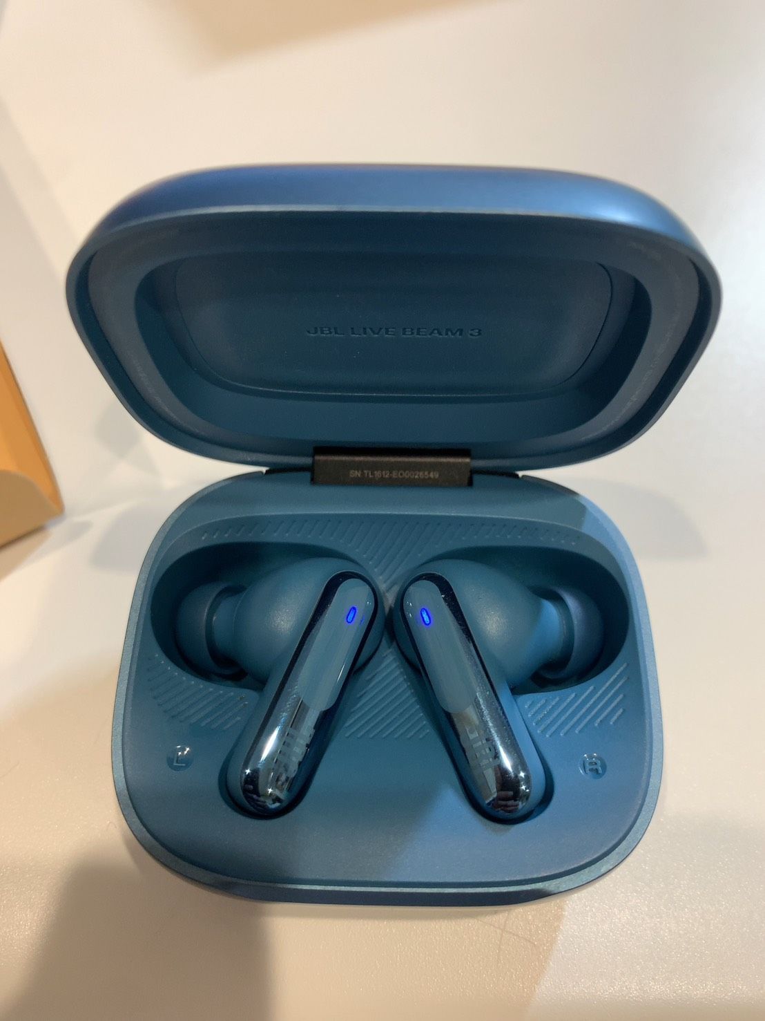 ハイレゾ対応ワイヤレスイヤホン JBL|ジェービーエル LIVE BEAM3