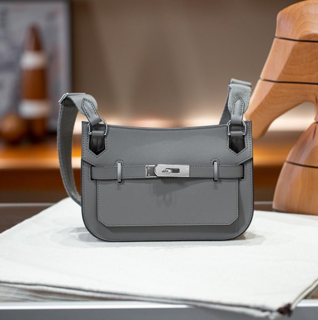 HERMES 23 エルメス ショルダーバッグ