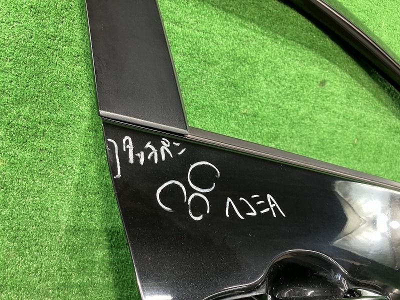 NHP170G 右フロントドア