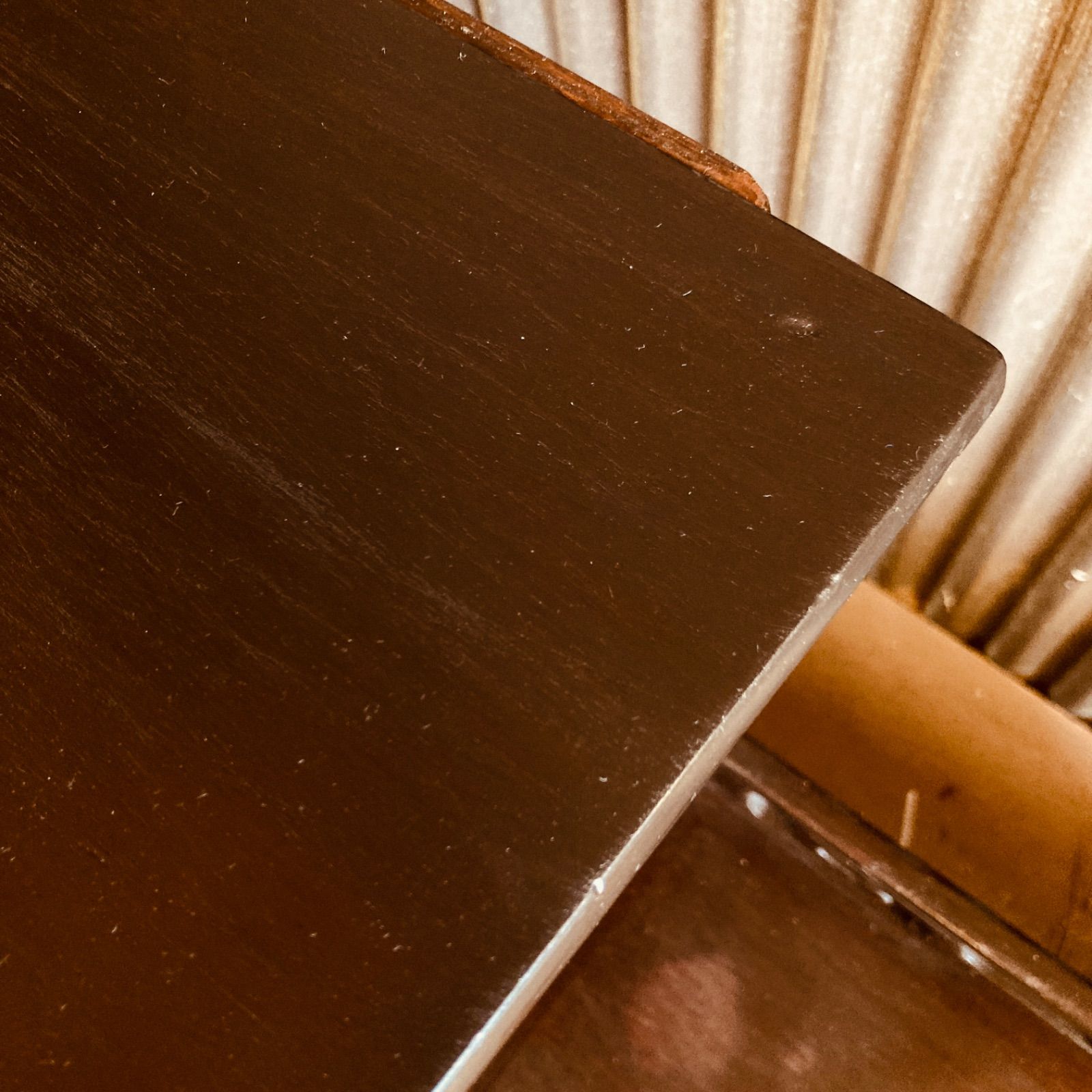 ちょっと中国風な感じもする 飾り棚