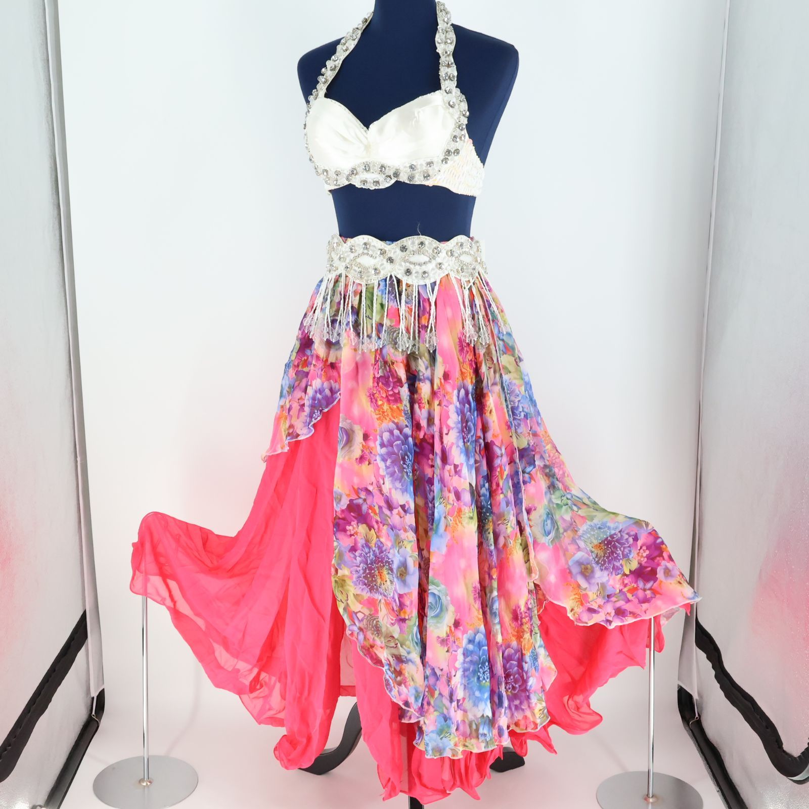 スパンコール輝く✨ラテンドレス ダンスパーティーや発表会に最適な