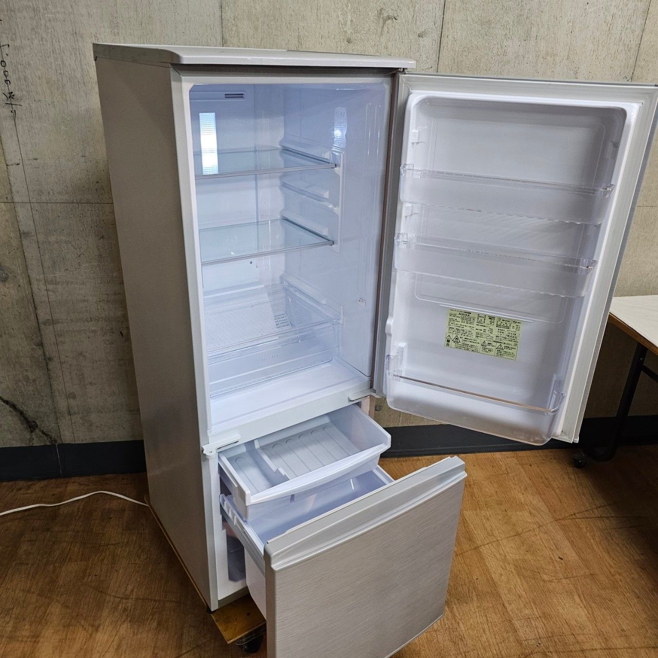 SHARP/シャープ 2ドア冷蔵庫 167L SJ-D17E-S 2019年製 中古