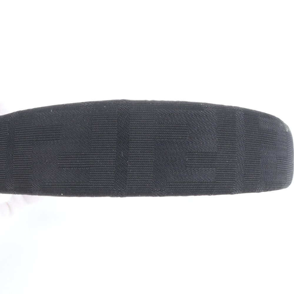 トリオンフ ヴァラリボン