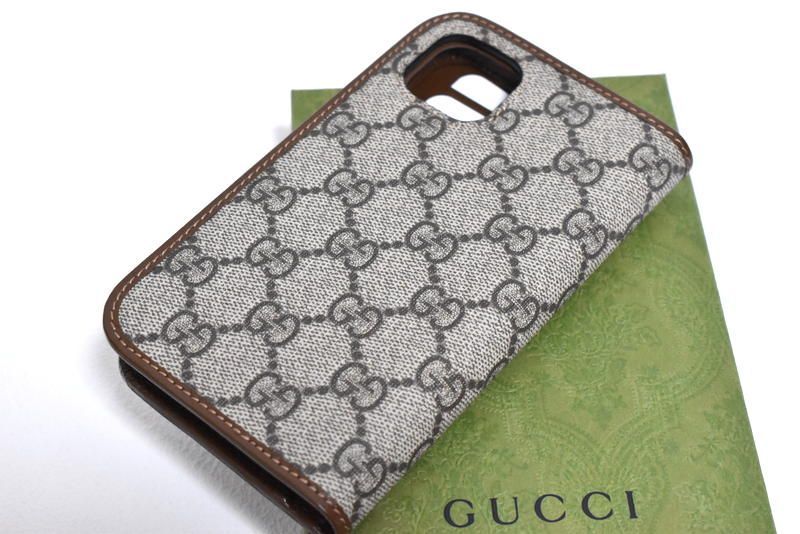 ○★新品 未使用 GUCCI GGスプリーム 手帳型 iPhone15用 新品 GUCCI GGスプリーム iPhone15用 スマホケース 国内正規品