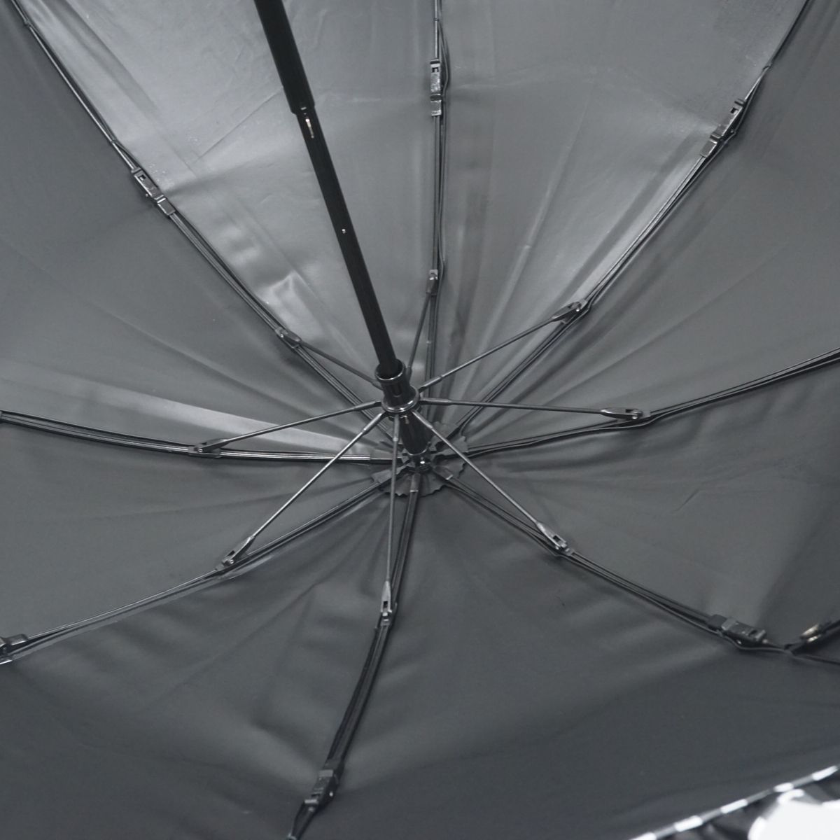 サンバリア100 完全遮光折日傘 USED美品 2段 フリル 白黒ストライプ 
