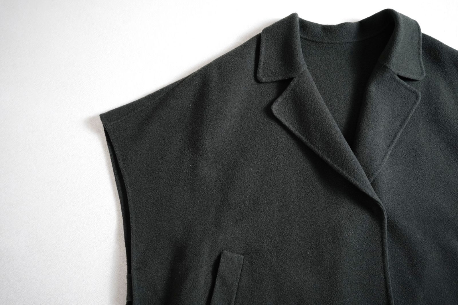 メリンプモッサポンチョコート