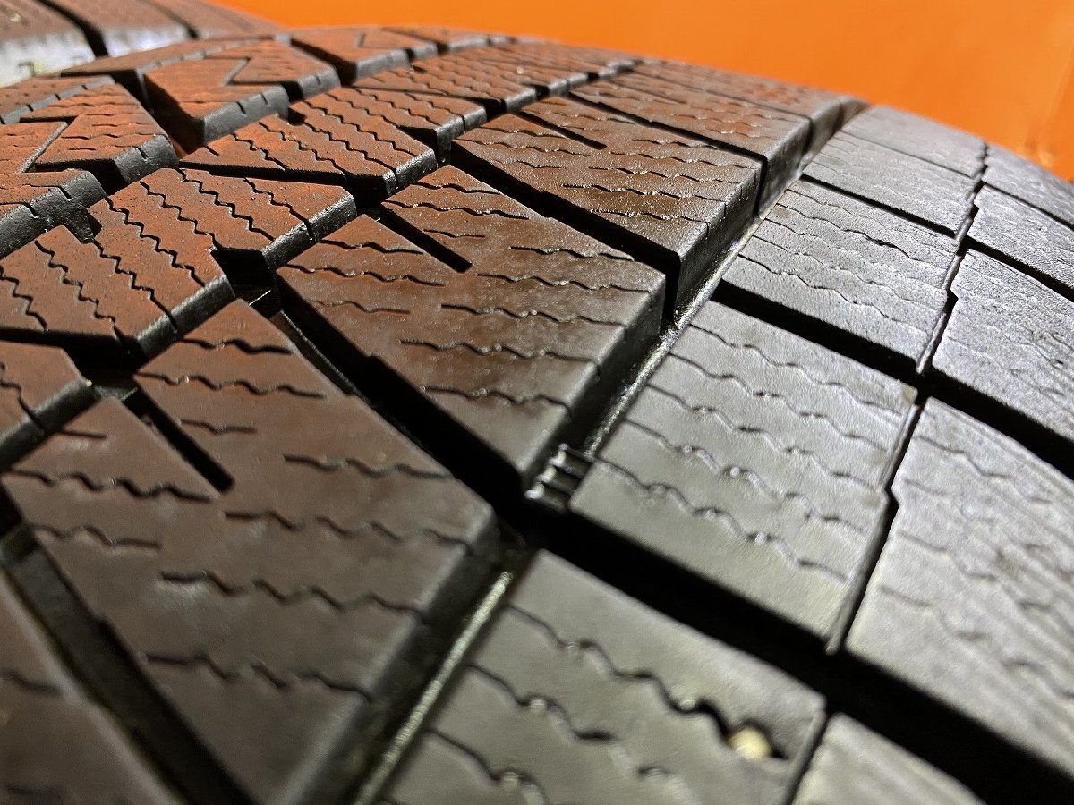 DUNLOP WINTER MAXX WM03 215/55R18 18インチ スタッドレス 4本 23年製