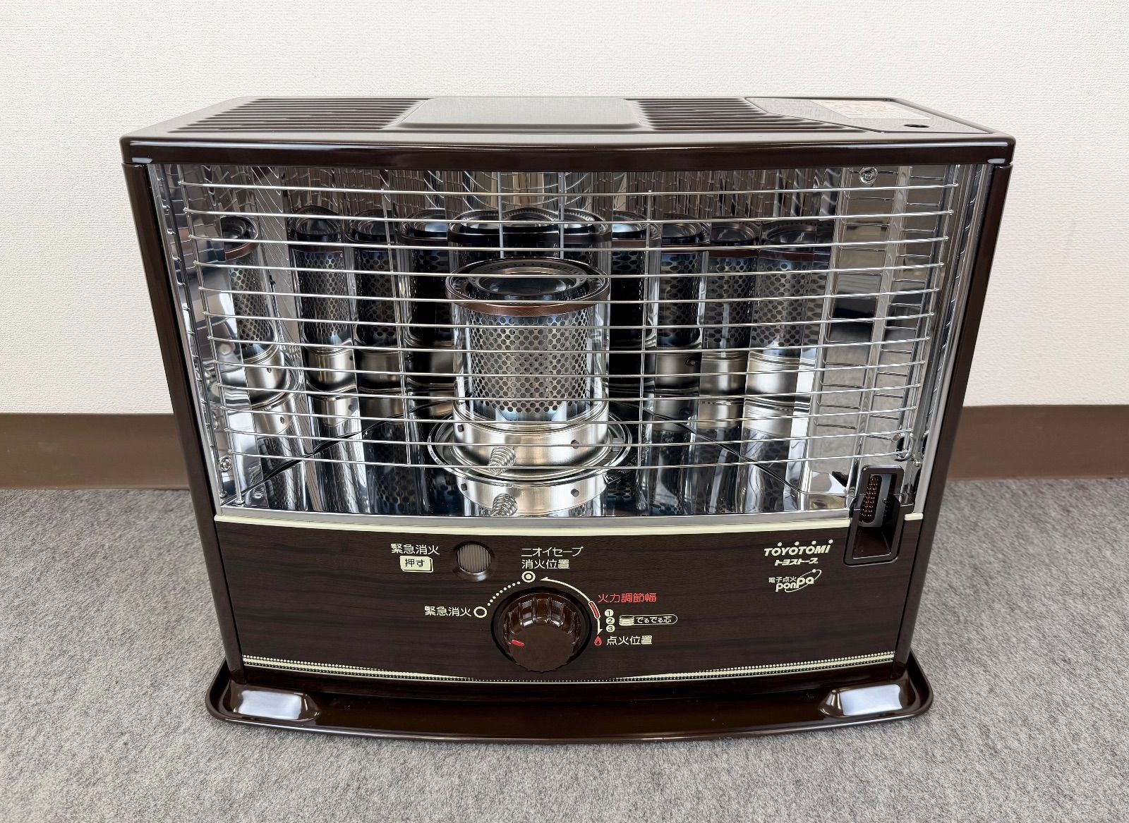 J24CE16 TOYOTOMI トヨトミ 石油ストーブ RS-W290 2019年製 タンク容量4L