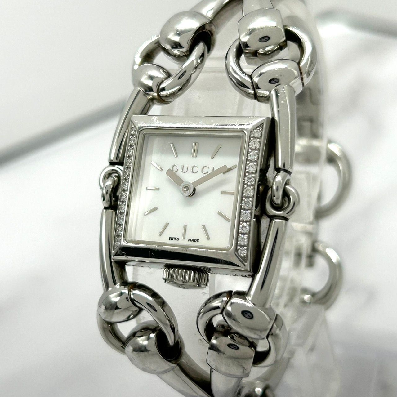 GUCCI レディース　時計　ダイヤモンド　ベゼルスクエア ウォッチ 楽天市場】【中古】【ウォッチ】 GUCCI グッチ トワール