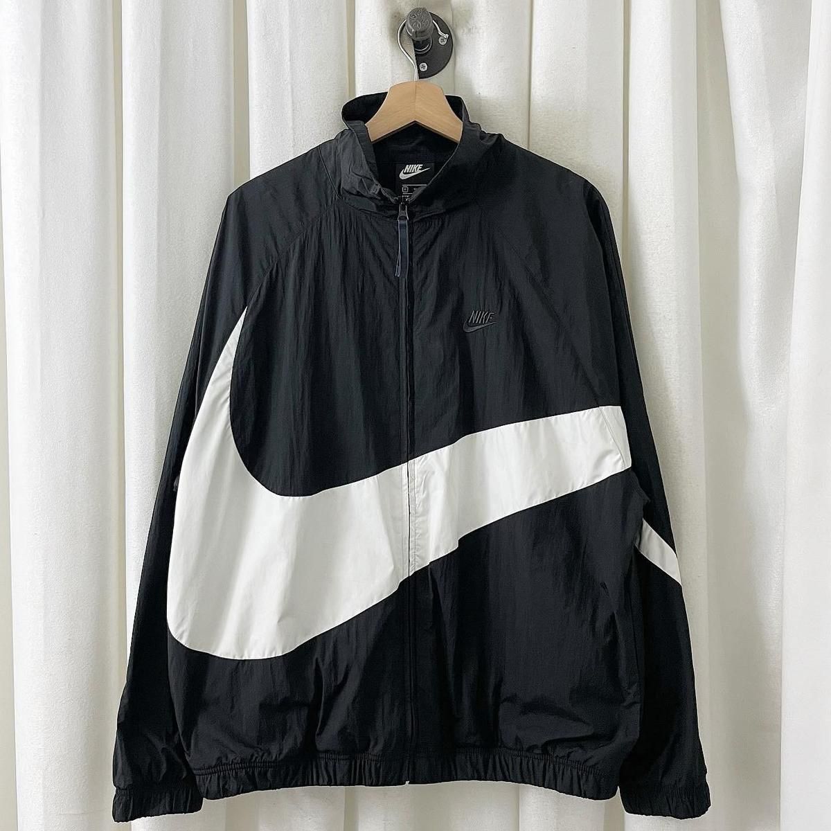 【雷市場（ポンジャン）商品韓国直送】Nike(ナイキ） 黒 白 ビックスウォッシュ ウインドブレーカー