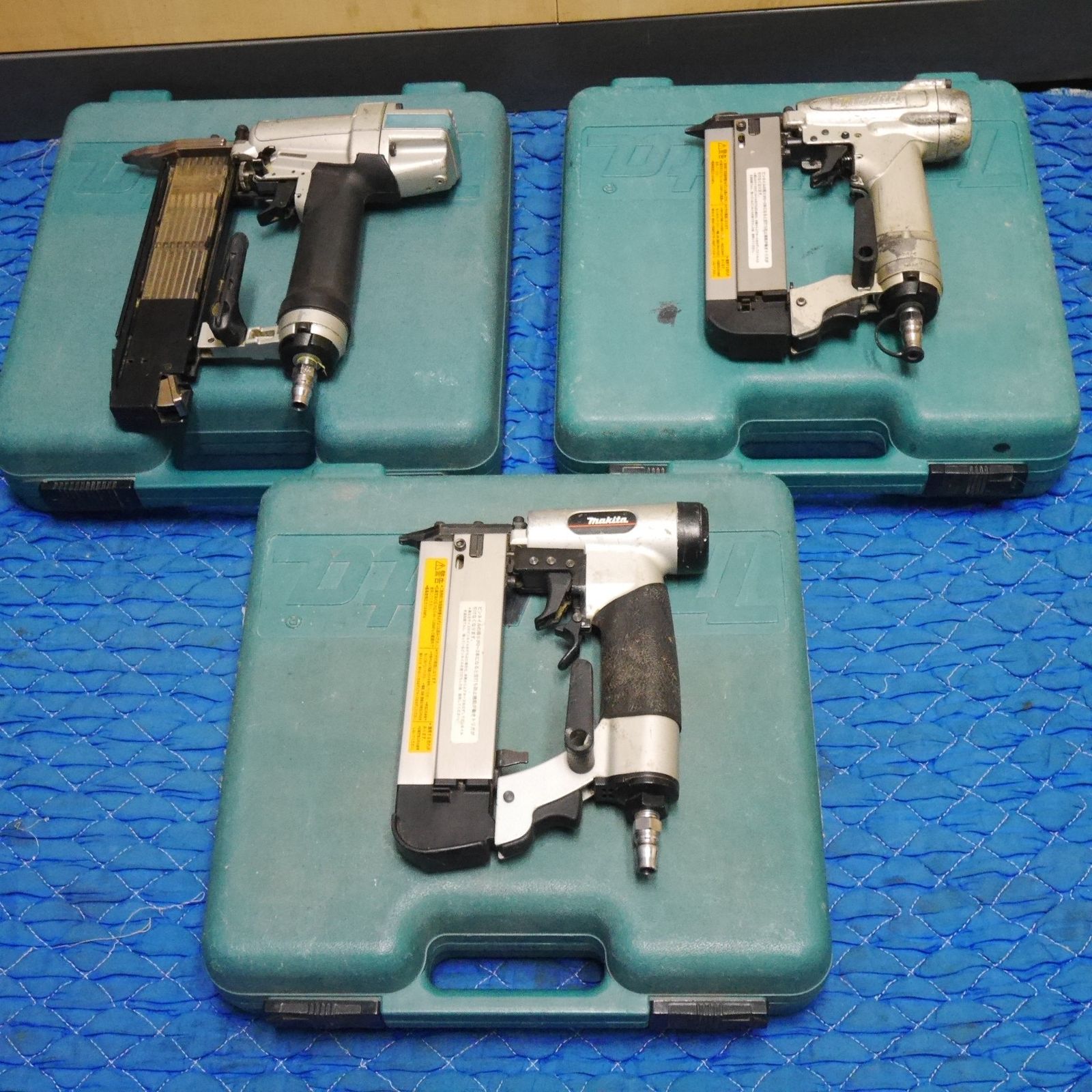 送料無料 3点まとめ売り マキタ 常圧 仕上 釘打 AF502 ピン タッカー AF351 型式 不明 エアー ツール 工具 makita 現状品