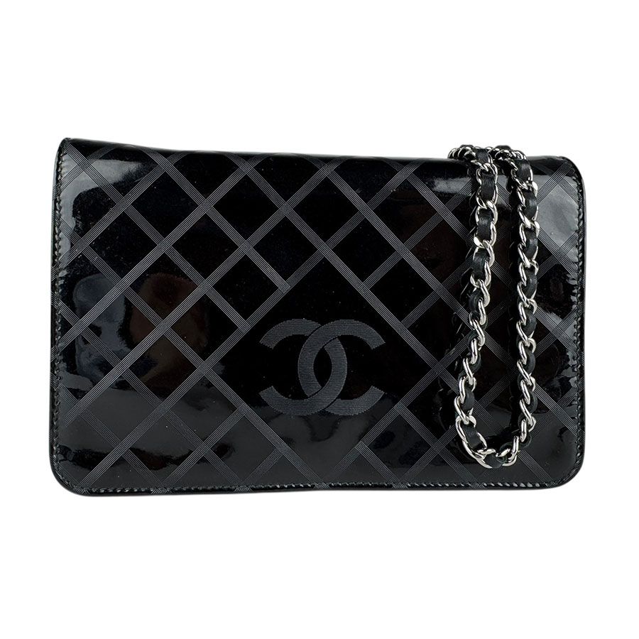 シャネル CHANEL チェーンウォレット
