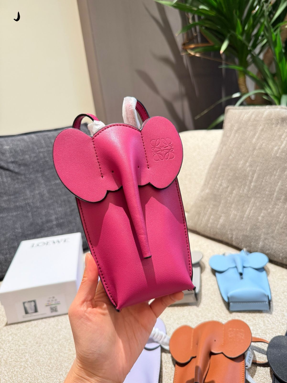 エレファント スマホバッグ