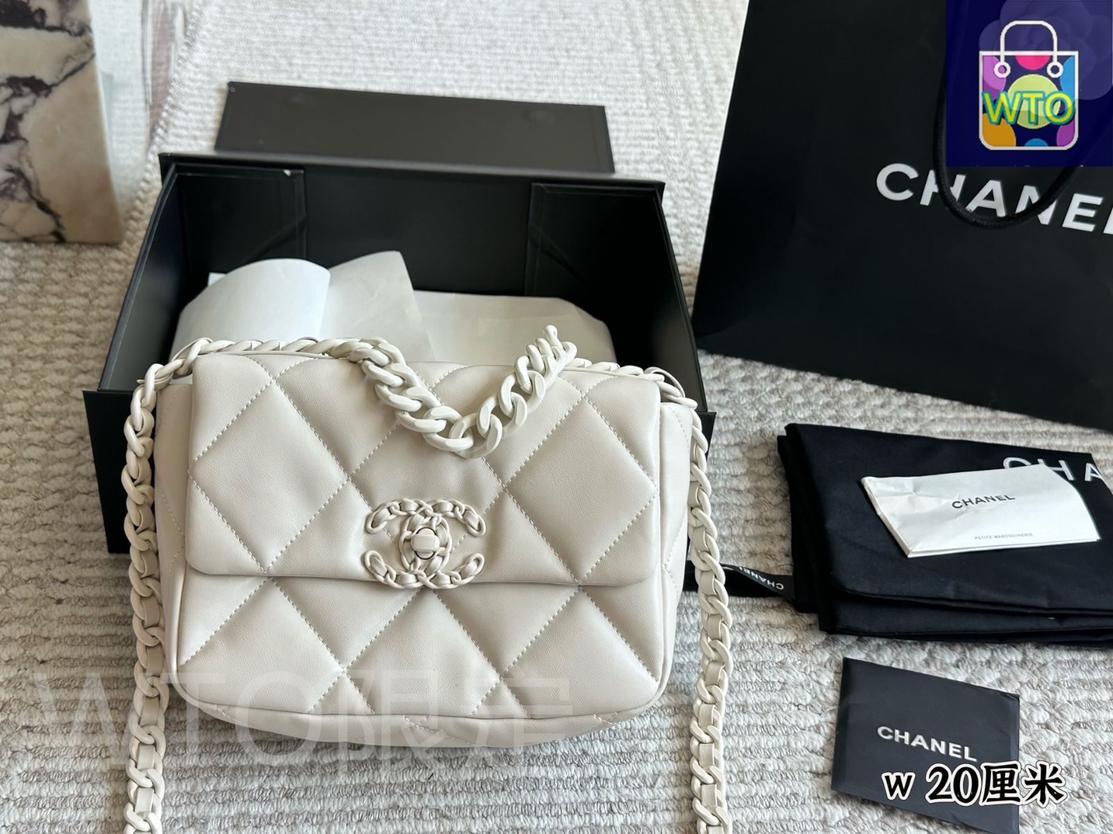 CHANEL 19バッグ スモールサイズ - 20×12cm マルチウェイ仕様 [本日