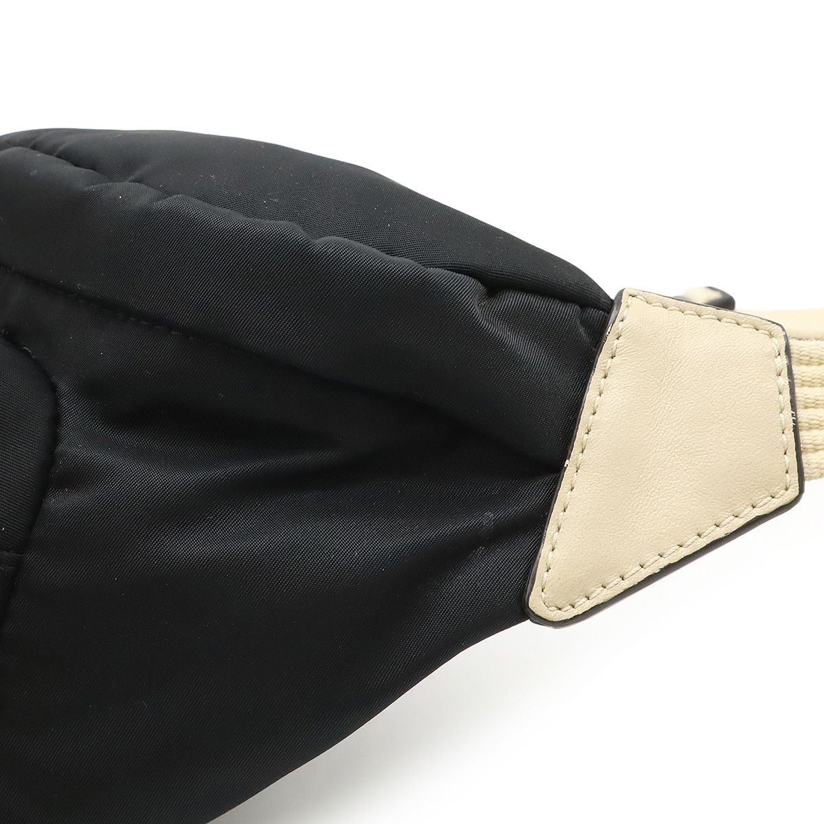 MONCLER モンクレール FELICIE フェリシー ベルトバッグ ボディバッグ 