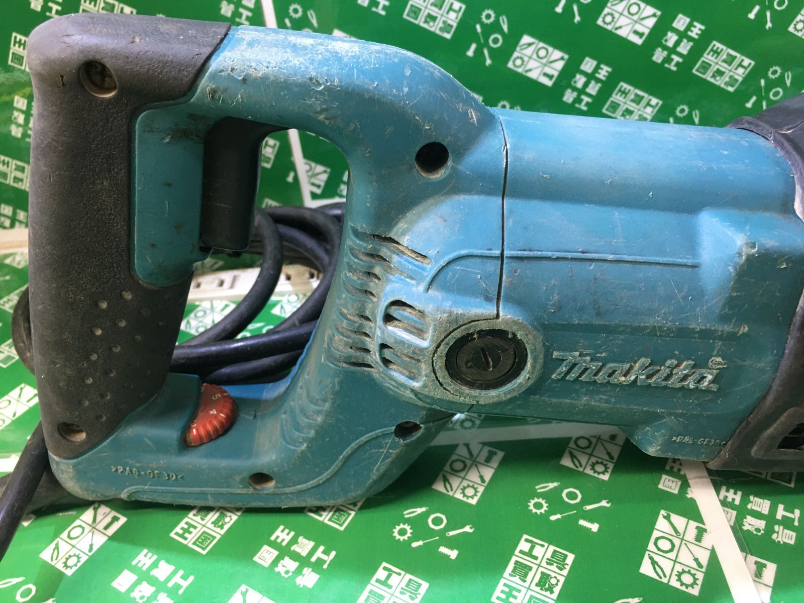 販売質屋 【品】☆makita(マキタ) レシプロソー JR3070CT/ITGQ4H2E12AG