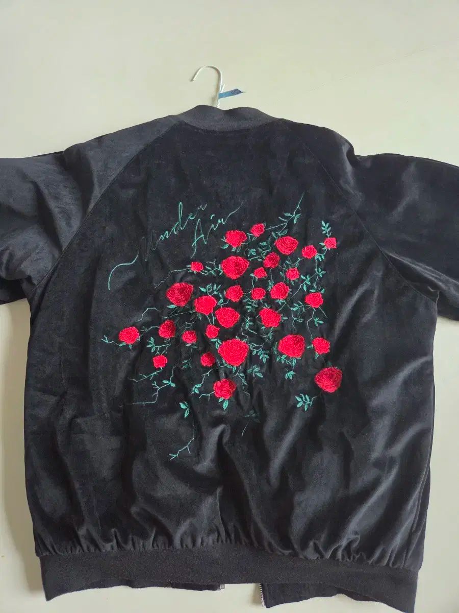 アンダーエア ベロア スタジャン 48 105 サイズ