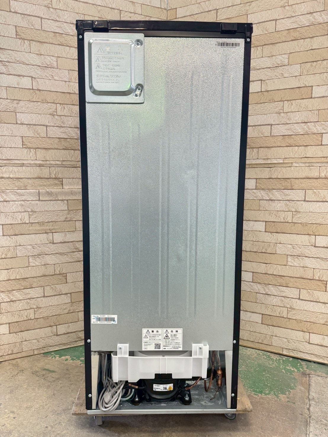 大阪送料無料☆3か月保障付き☆冷蔵庫☆シャープ☆2ドア☆2023年☆SJ