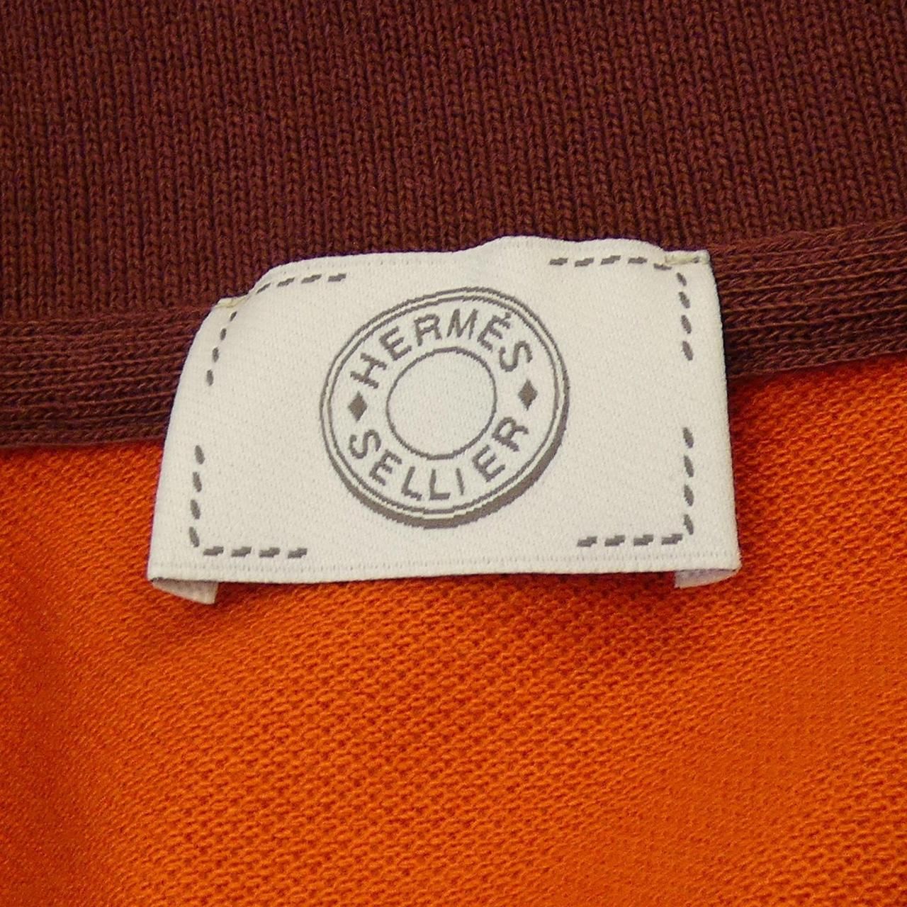 3018. ポロシャツ