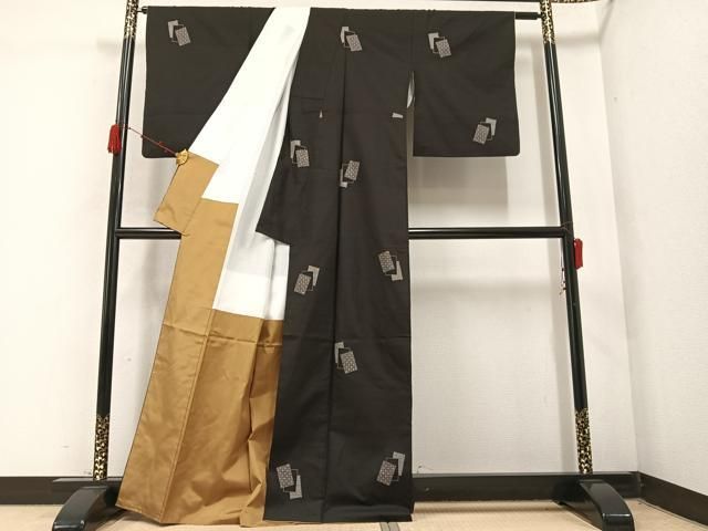 平和屋着物○本場大島紬 カタス9マルキ 地空き 色紙重ね文 正絹 逸品