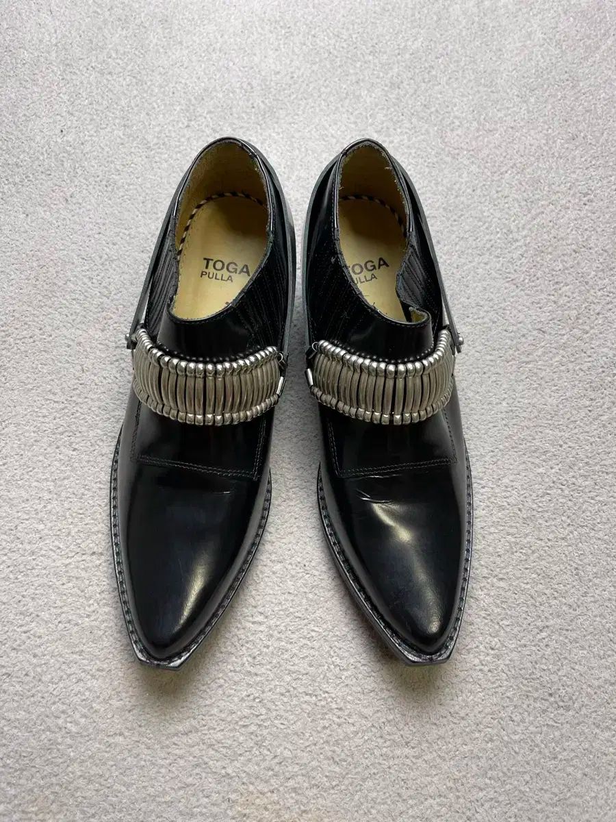 TOGA PULLA トーガプルラ メタルバックル ローファー Toga Pulla