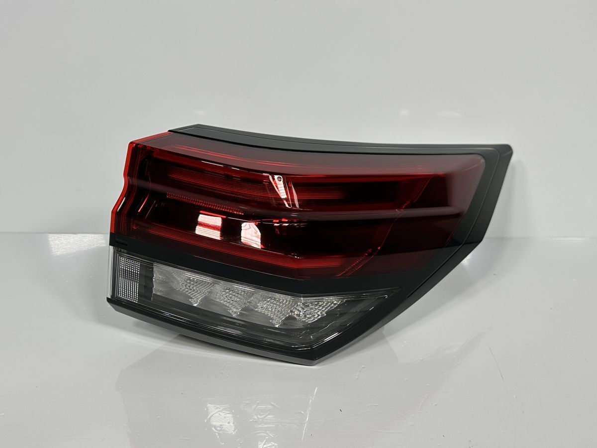 破損キズなし 低走行 ノート オーラ FE13 FSNE13 純正 右テールランプ テールライト 26550-6XL0A 26554-6XL0A D269 P 管理31795
