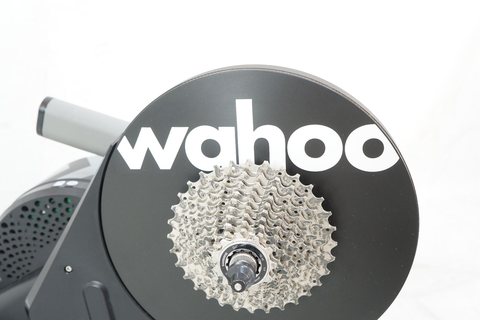 WAHOO ワフー KICKR V4 WF113 スマートトレーナー バイチャリ浦和ベース BRIGHTFACE_UK